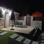 Casa Con Patio La Morera, *
