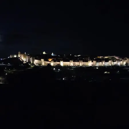 Casa La Morera, Nyaraló *